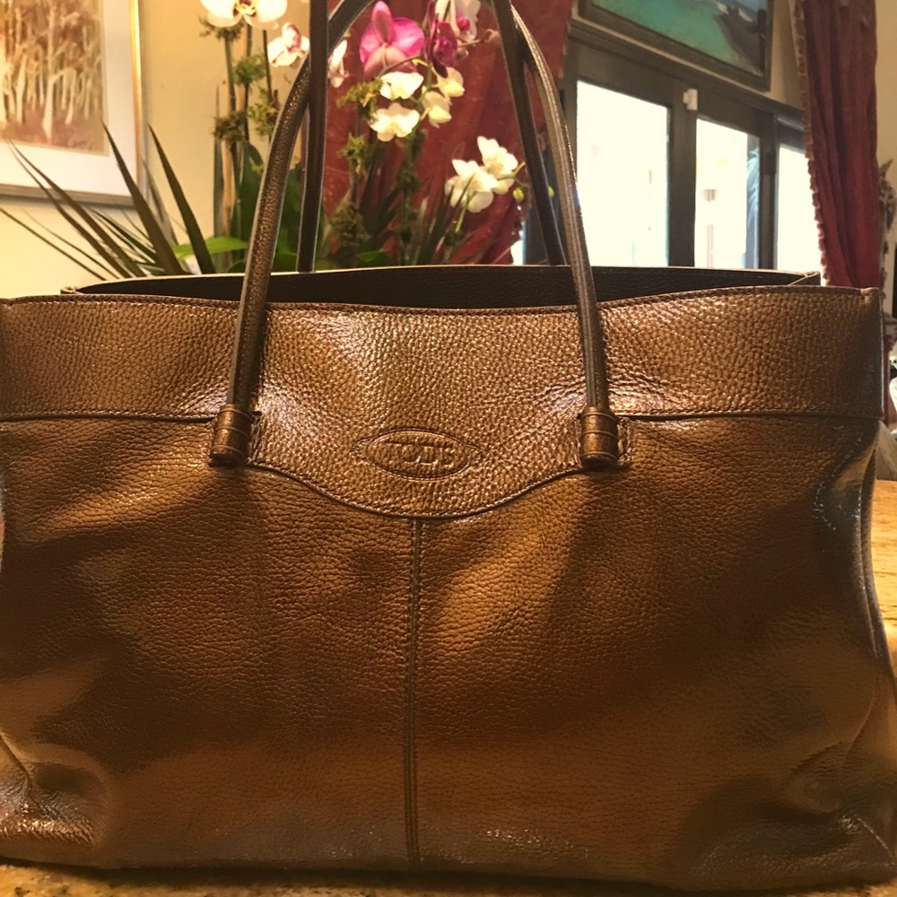 Tod’s Leather 3 Compartment